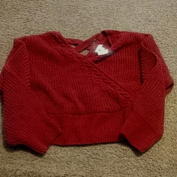 Derek Heart Sweater - Picture 1 of 3